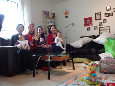 Baby reflexology workshop group